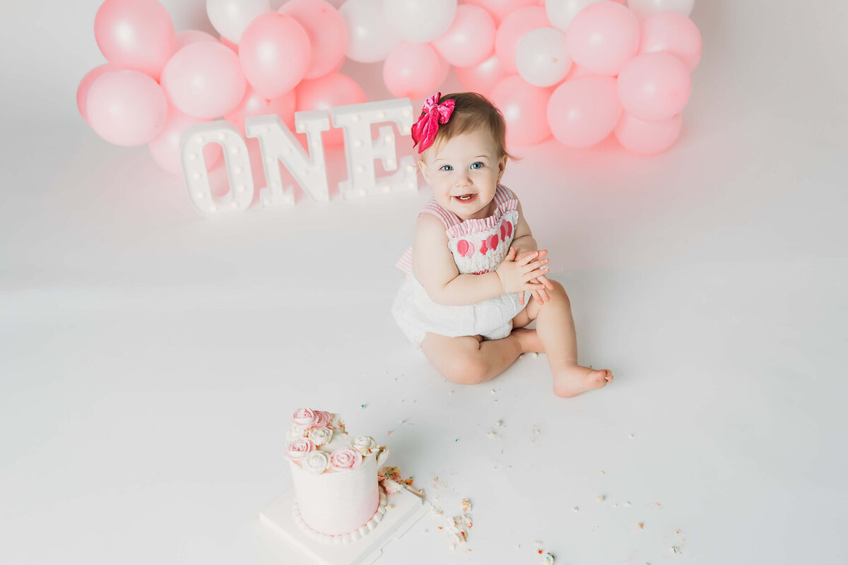 8N3A1865-cake-smash-photographer-harrisburg