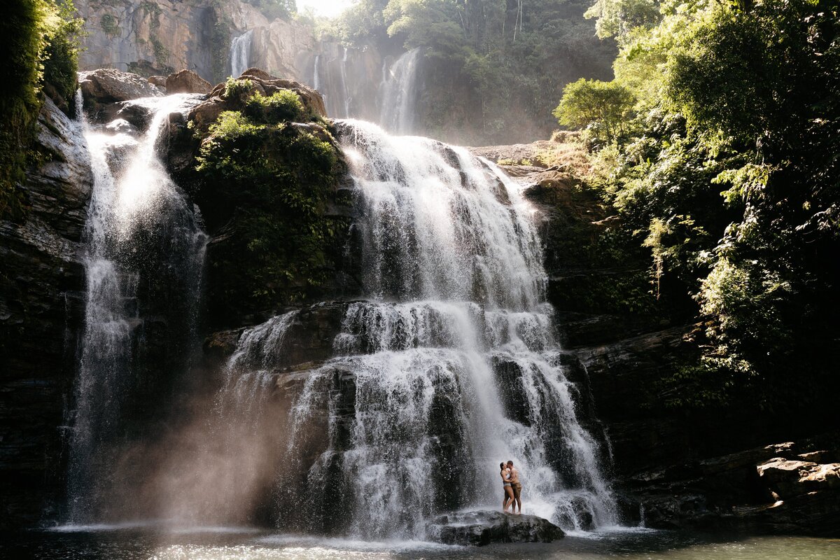 costa-rica-elopement-lovewilder-19