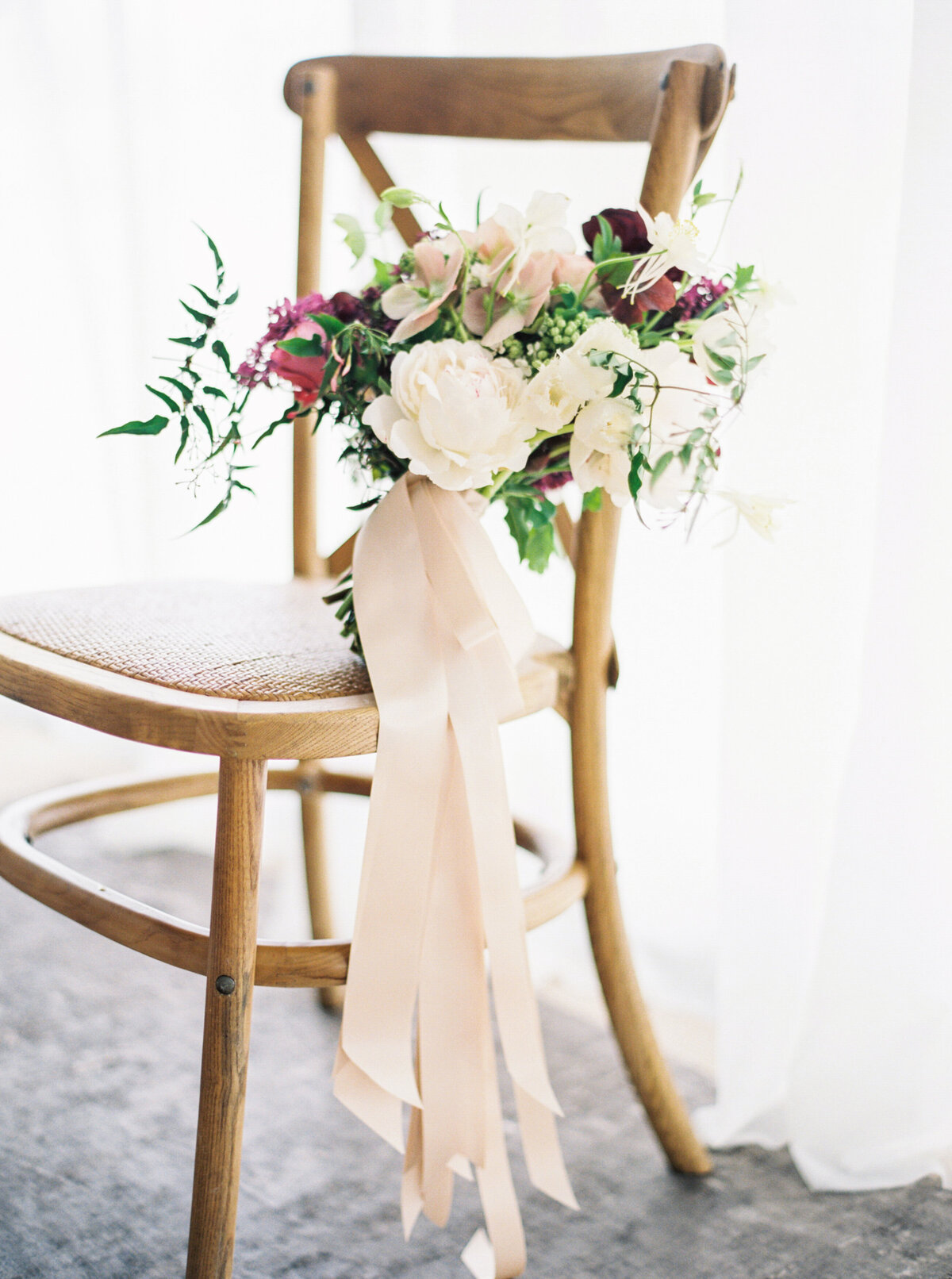 tented-outdoor-wedding-peony-bridal-bouquet