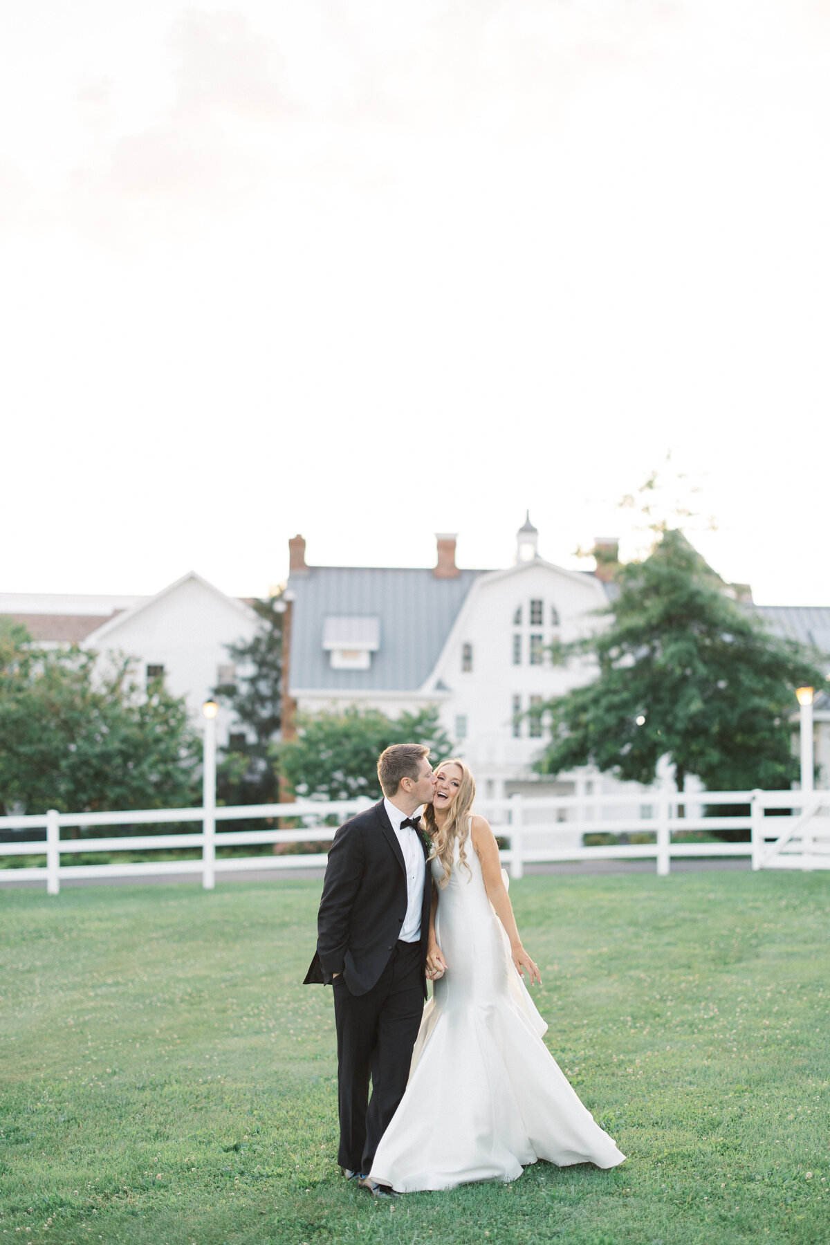 Molly Sue Photography New Jersey + East Coast Wedding Photographer Romantic Imagery Engagement Lifestyle Heirloom Wedding Albums14