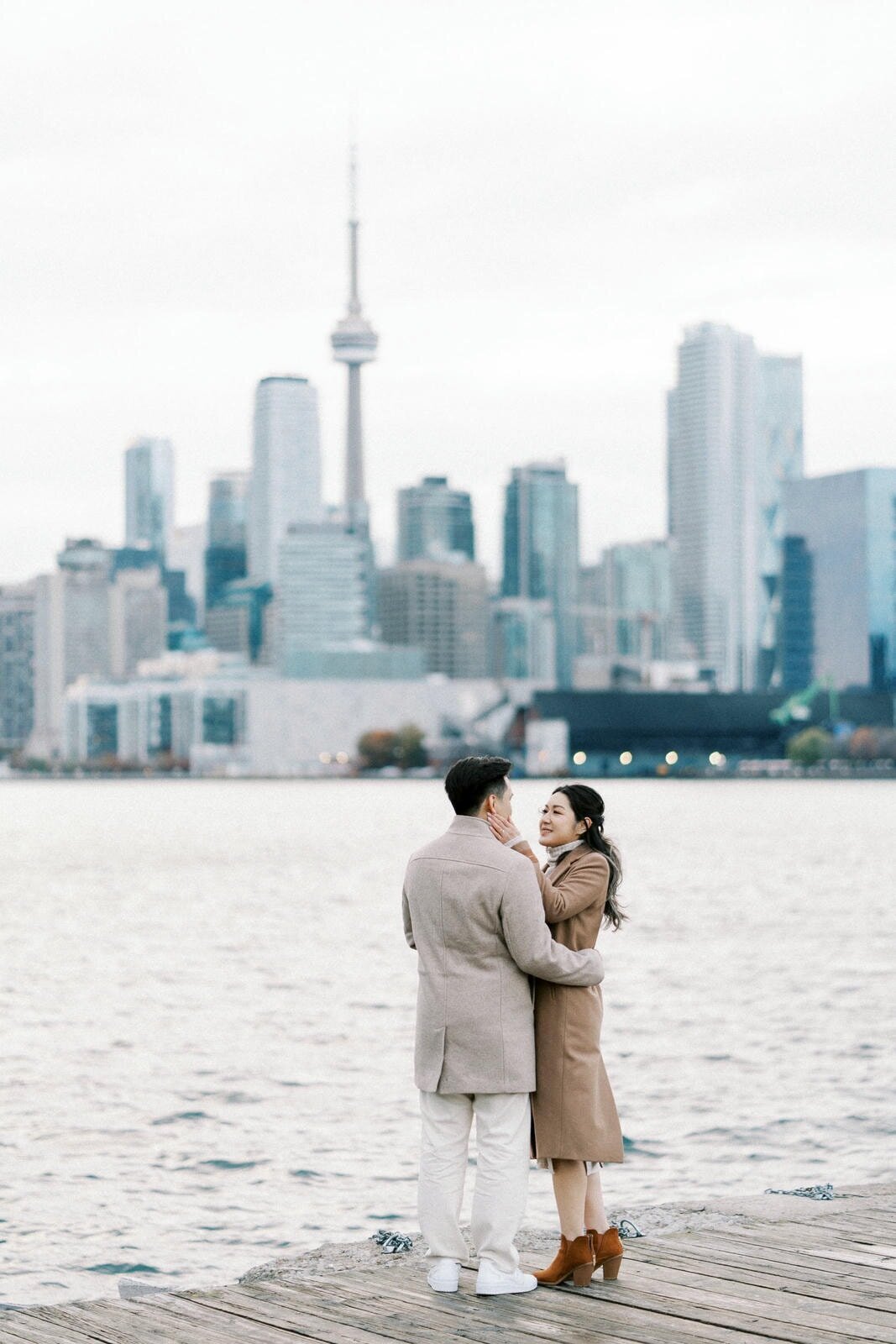 E2-Engagement-Photoshoot-in-Toronto-Vivian-and-David-2023-10-30-2500px-1078
