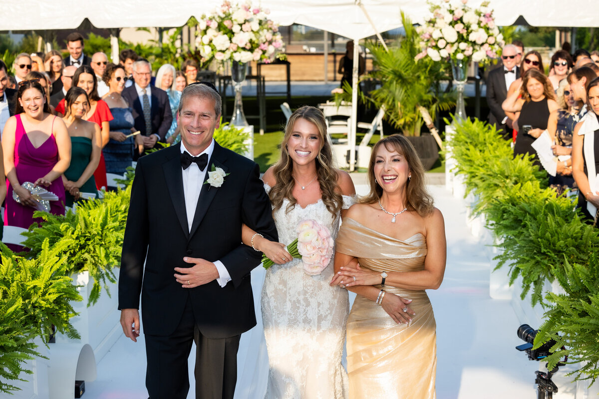 425_cr_Bob&DawnDavisPhotography