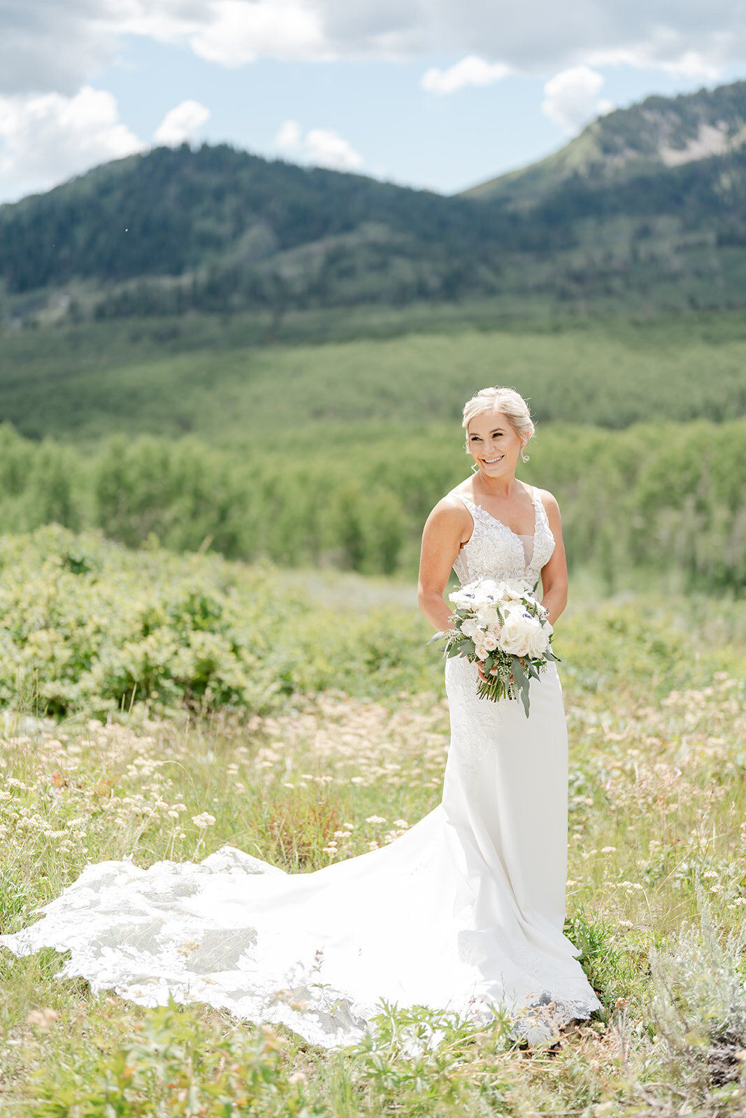 montage-deer-valley-summer-park-city-utah-wedding-logan-walker-425L-0340