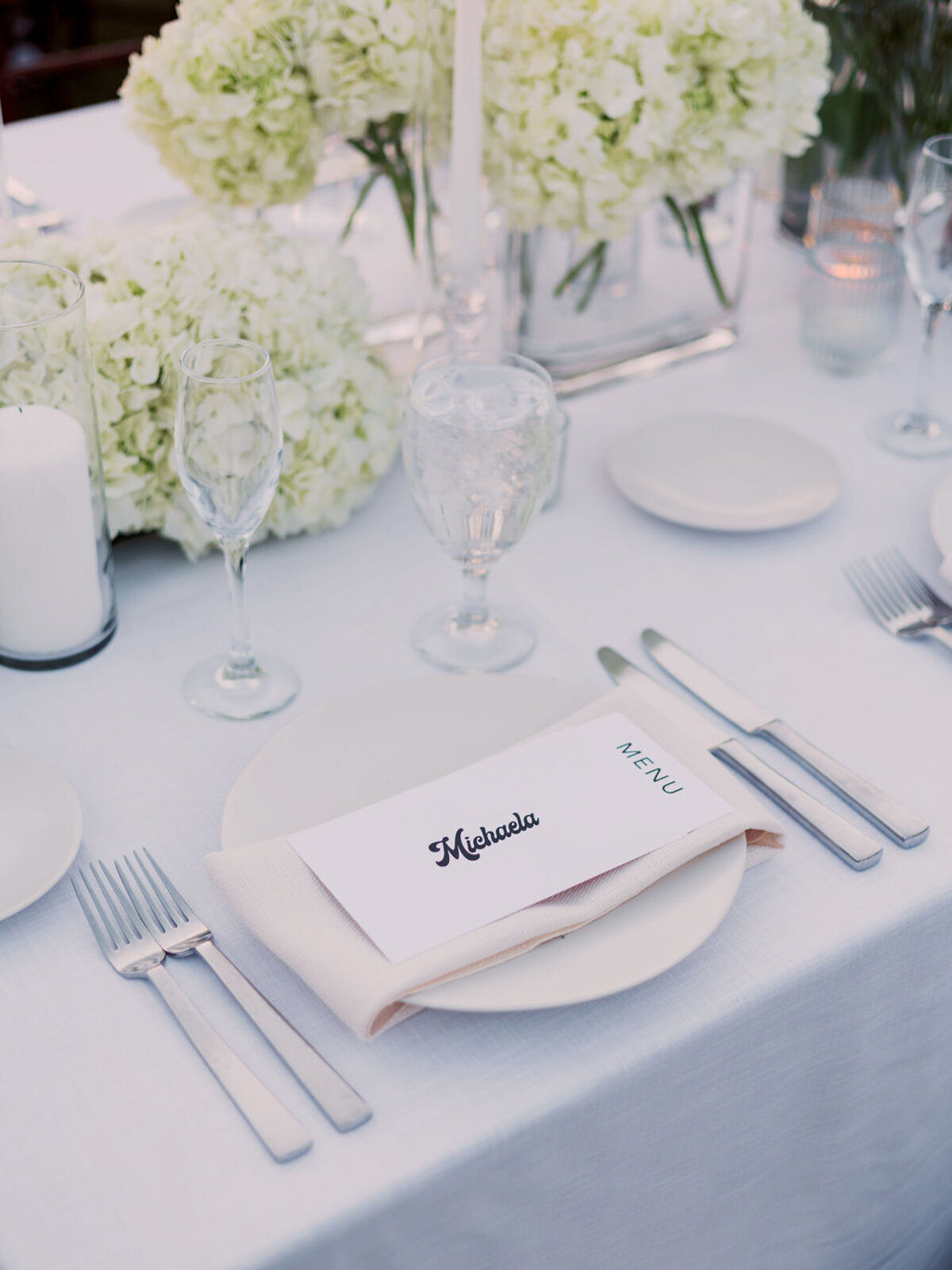 black-white-wedding-menu-place-setting