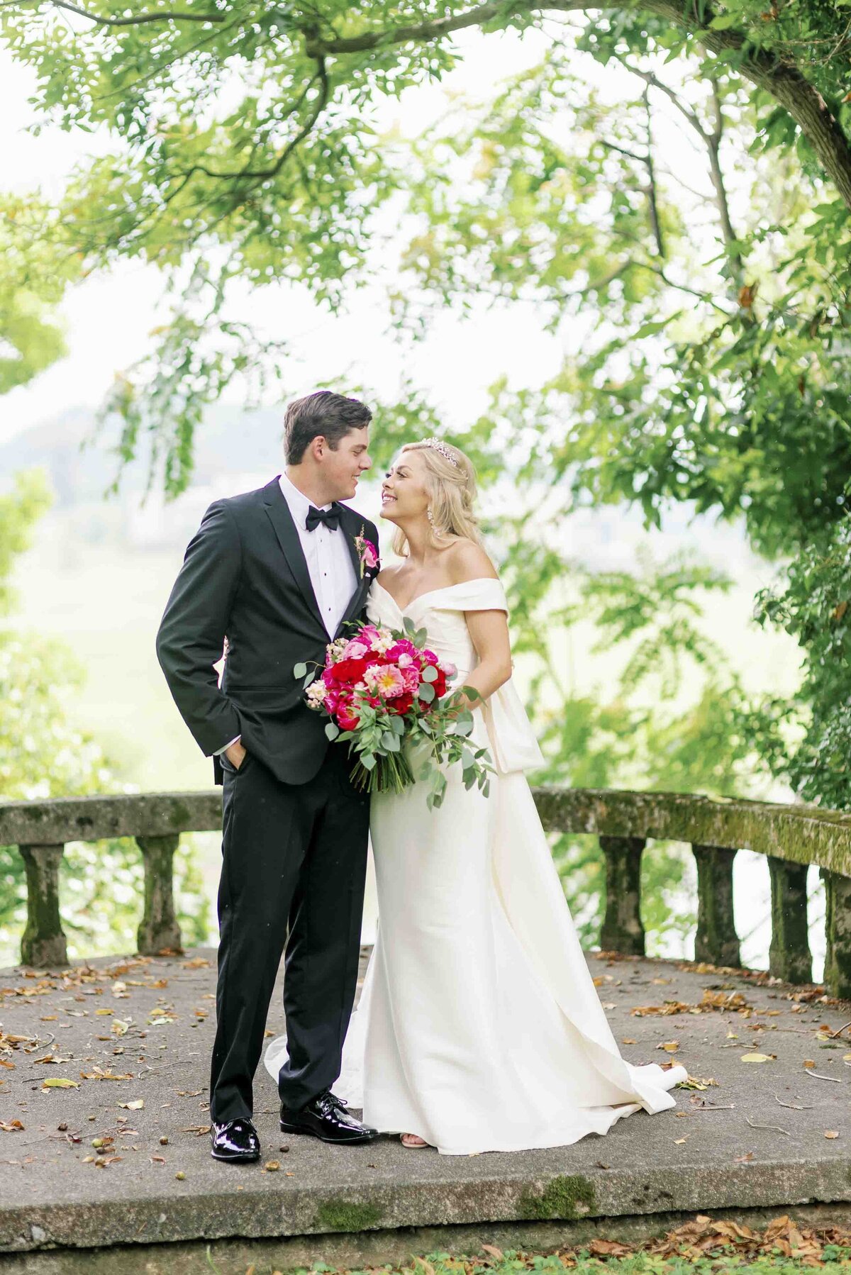 Alaina-Rene-Photography-Wedding-Engagement-Seniors-Brand-Photography-Knoxville-Tennessee_78
