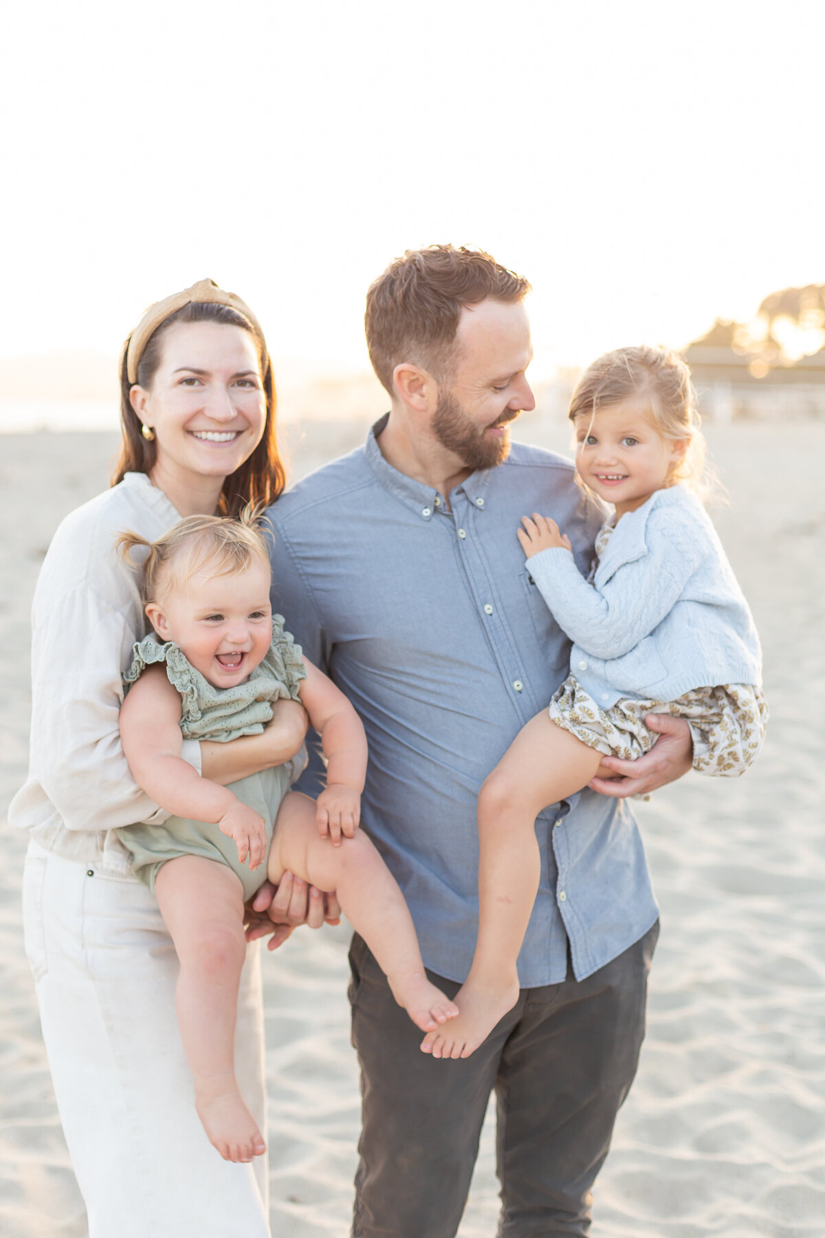 JanelleStephanieKoch-Meghan'sFamilyPhotos-EastBeach-SantaBarbara-24