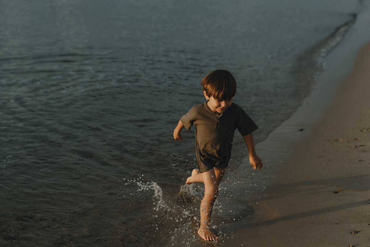 Lora- Lambert_s Cove Beach-August 11_ 2022 Larisa Stinga Photography- 061_websize