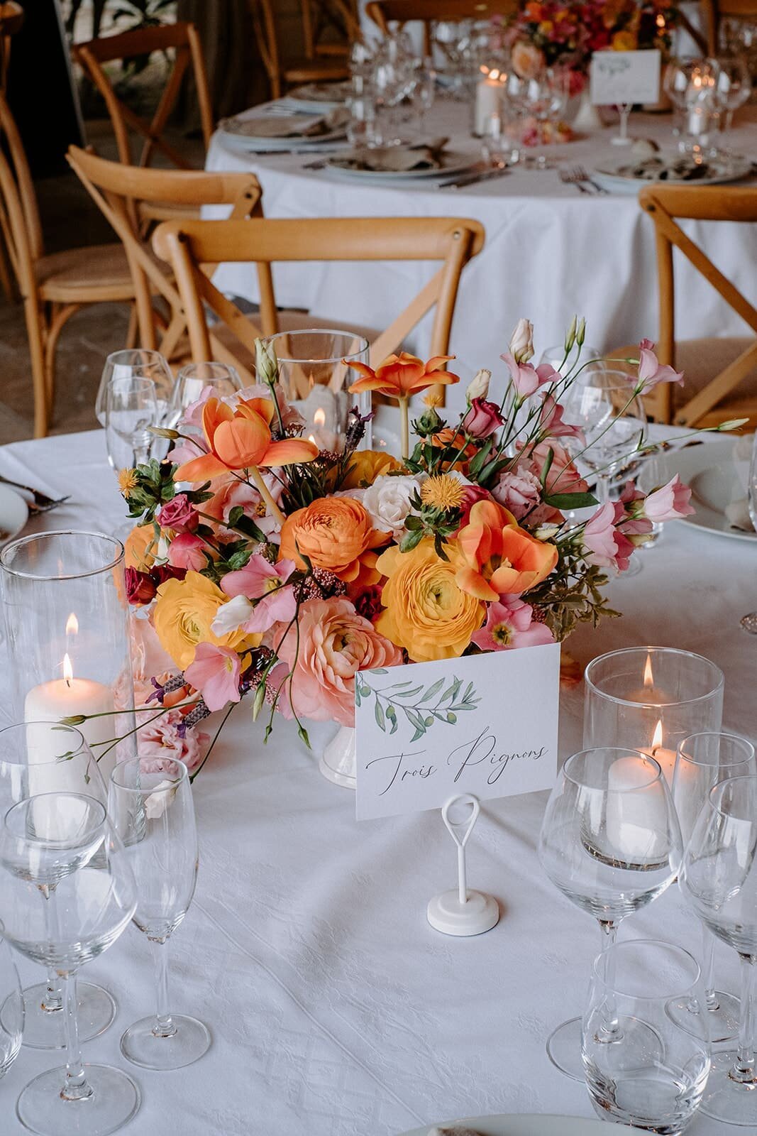 modern-and-colorful-wedding-floral-decoration33