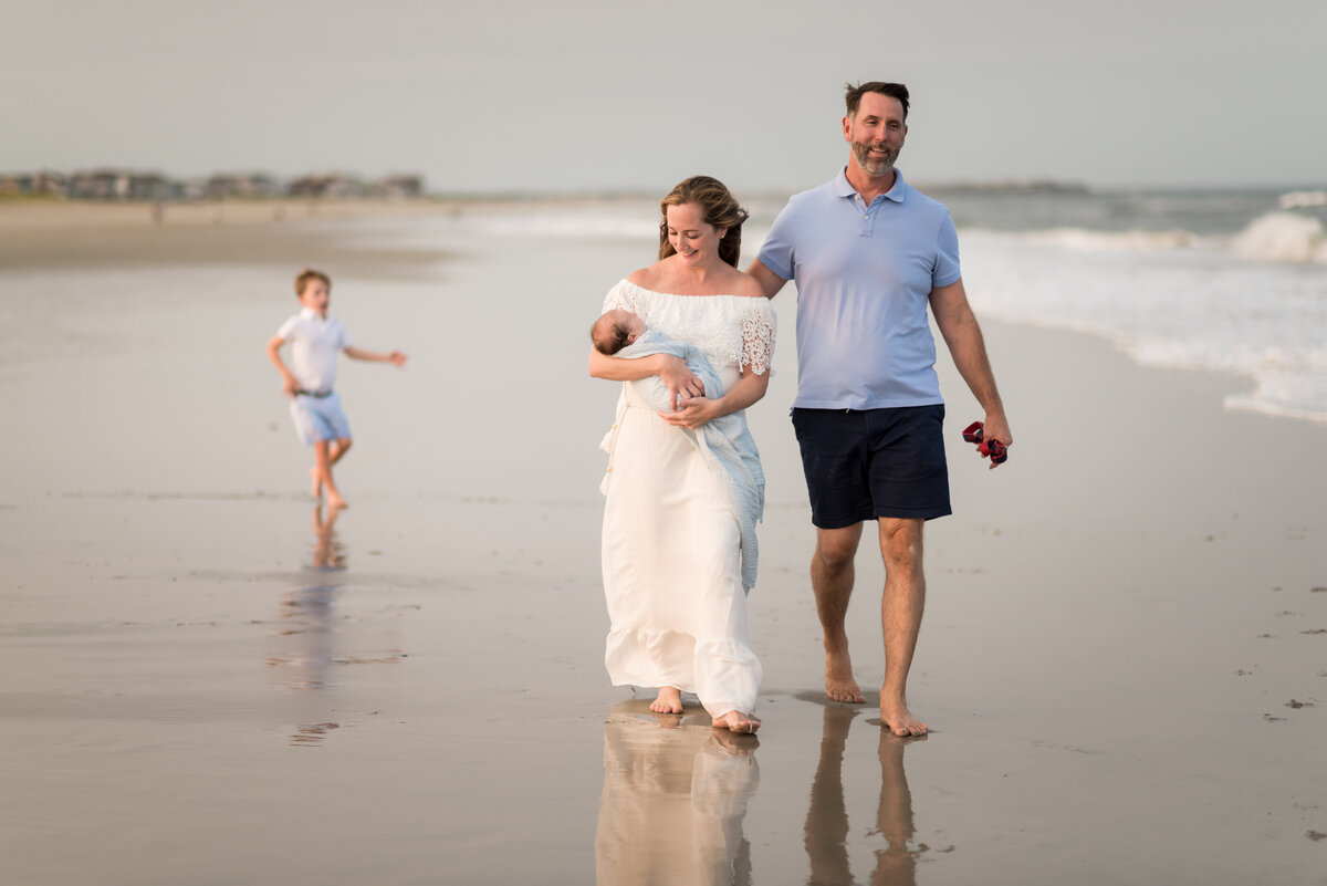 Boston-Newborn-photographer-family-photography-Bella-Wang-Photography-outdoor-baby-beach-session-25