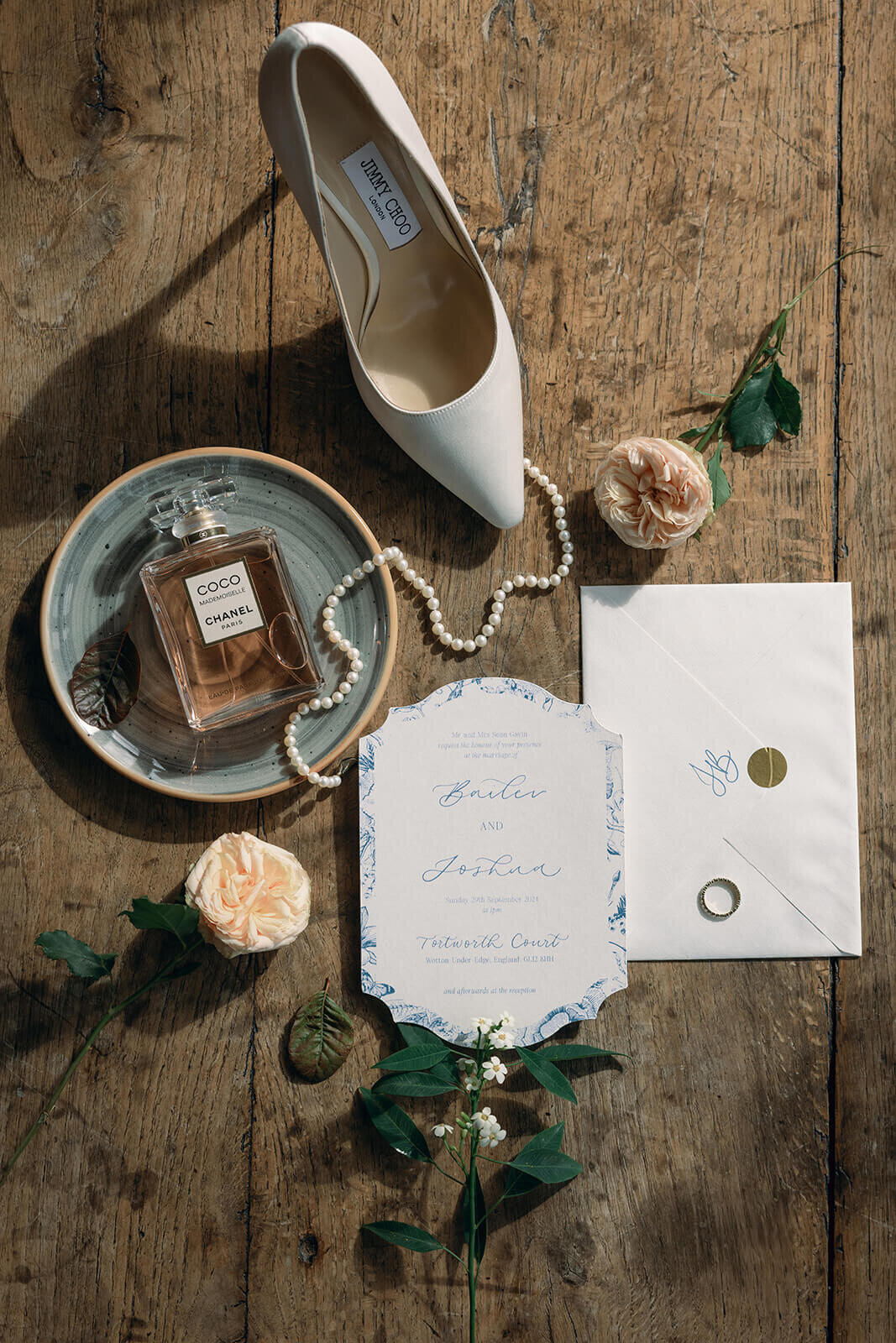 Torthworth Court Gloucestershire Wedding Flowers2