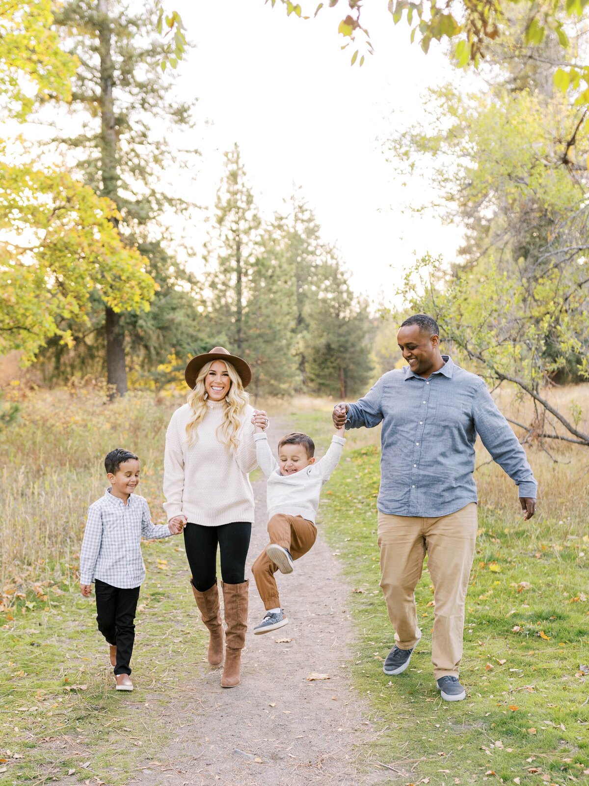 fall-family-session-spokane-1.jpeg-min