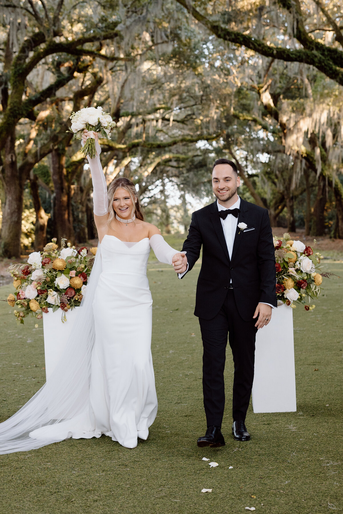 Timeless-Charleston-Tent-Garden-Party-Wedding-PC7A2233