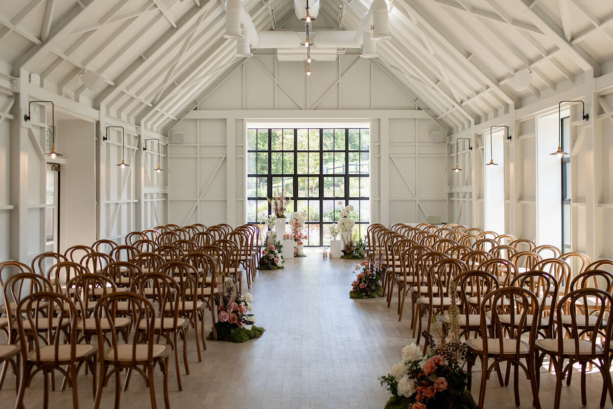 LIMEKILN Sussex wedding florist (3)