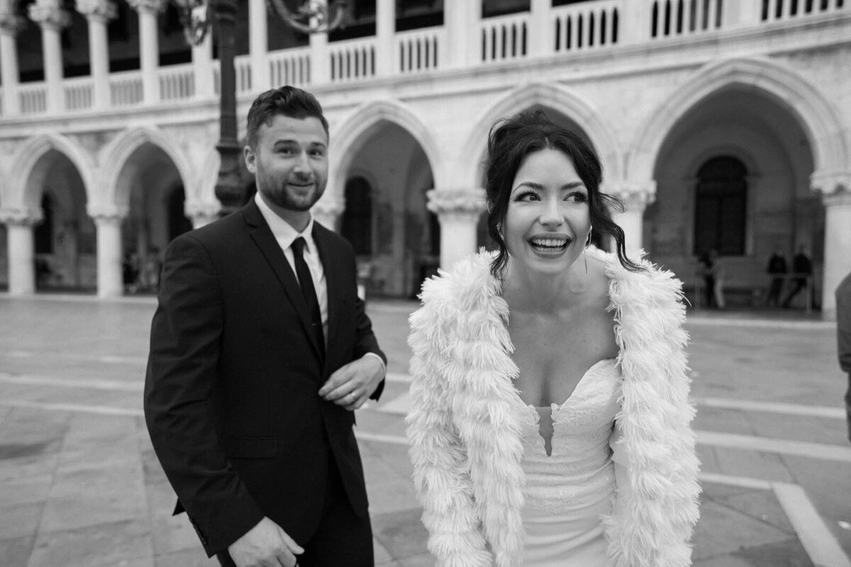 Flora_And_Grace_Editorial_Venice_Analog_Editorial_Wedding_Photographer (1 von 1)-82
