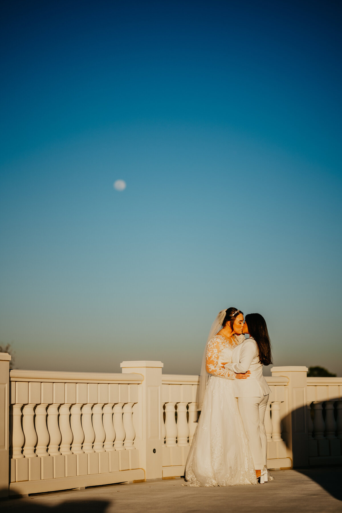 mariah-lacy-photo-whitehurst-gallery-lgbtq-elopement-chantilly-chic-celebrations-3