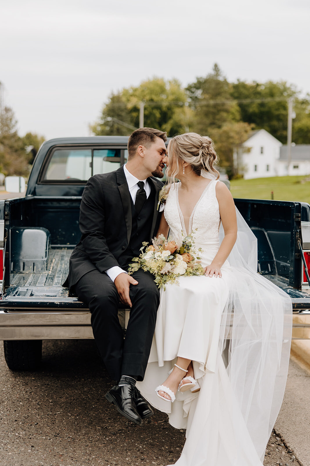 elegant-lilydale-wedding-30