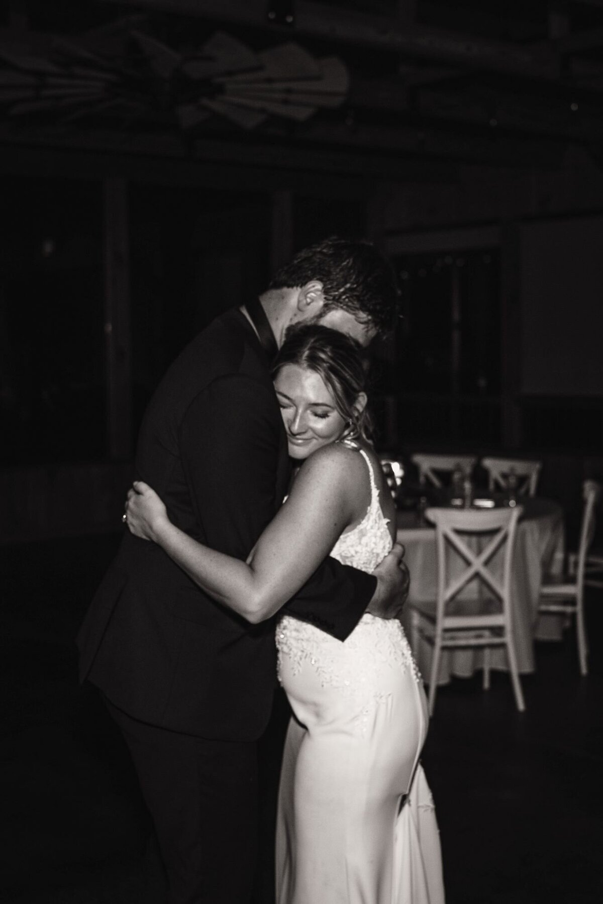 bride-and-groom-private-dance-lewallen-farms-waleska-ga