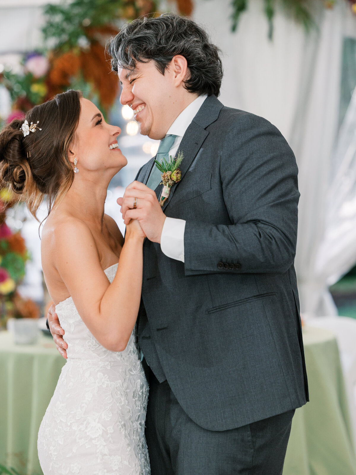 pittsburgh-wedding-photographer-phipps-botanic-gardens-conservatory-wedding-outdoor-lgbtq-luxury-photography-light-and-airy82