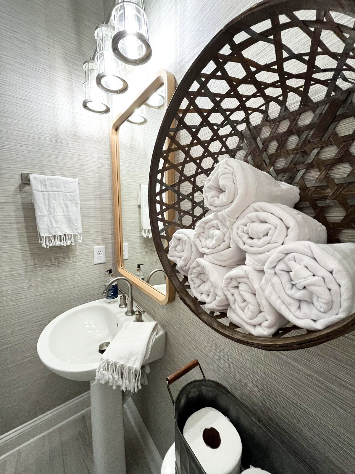 bathroom8_edited