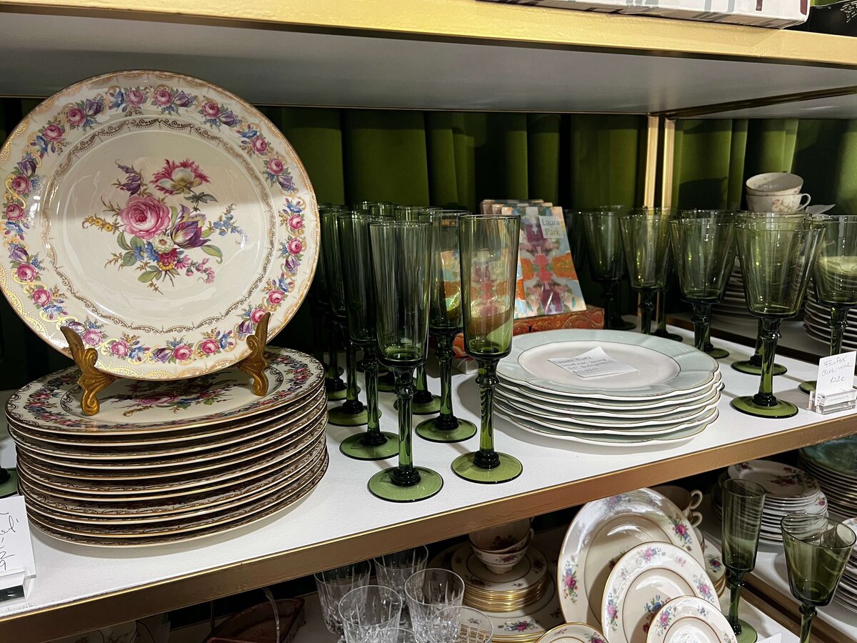 Old-Line-Markt-Poolesville-Maryland-Aix-La-Chapelle-Danielle-Couick-Ghost-Host-Magnolia-Bluebird28
