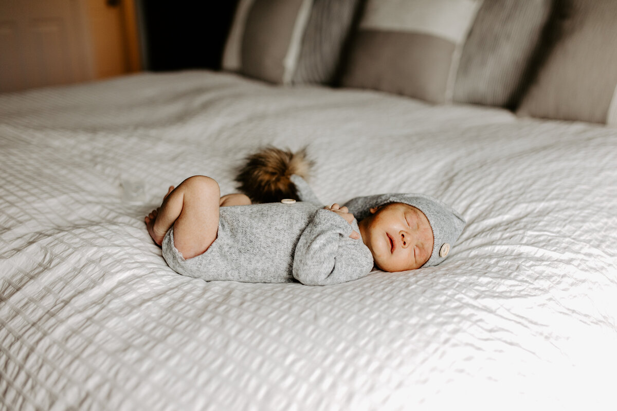 Blissfullybriphotography-newborn-home-session-pittsburgh-mans-177