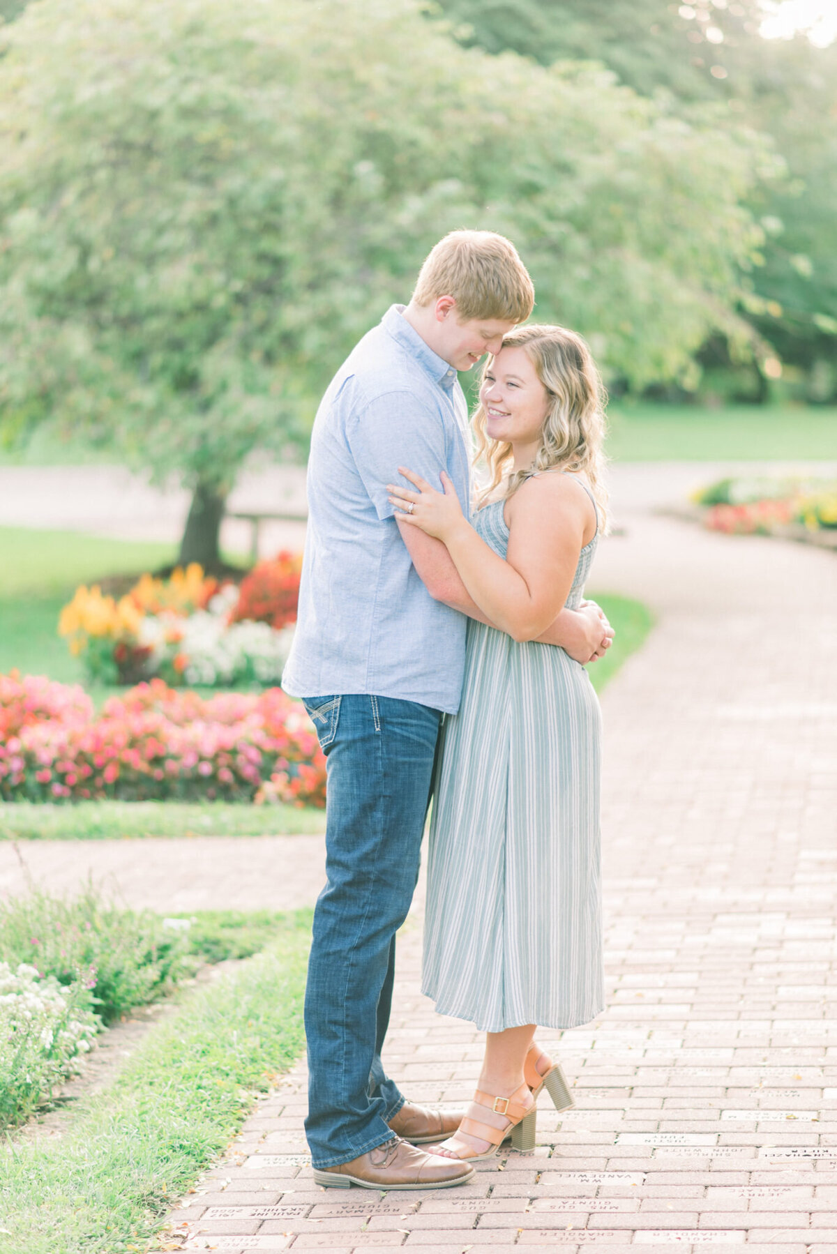 iowa-wedding-photographer-dubuque-engagement-pictures-66-1367x2048