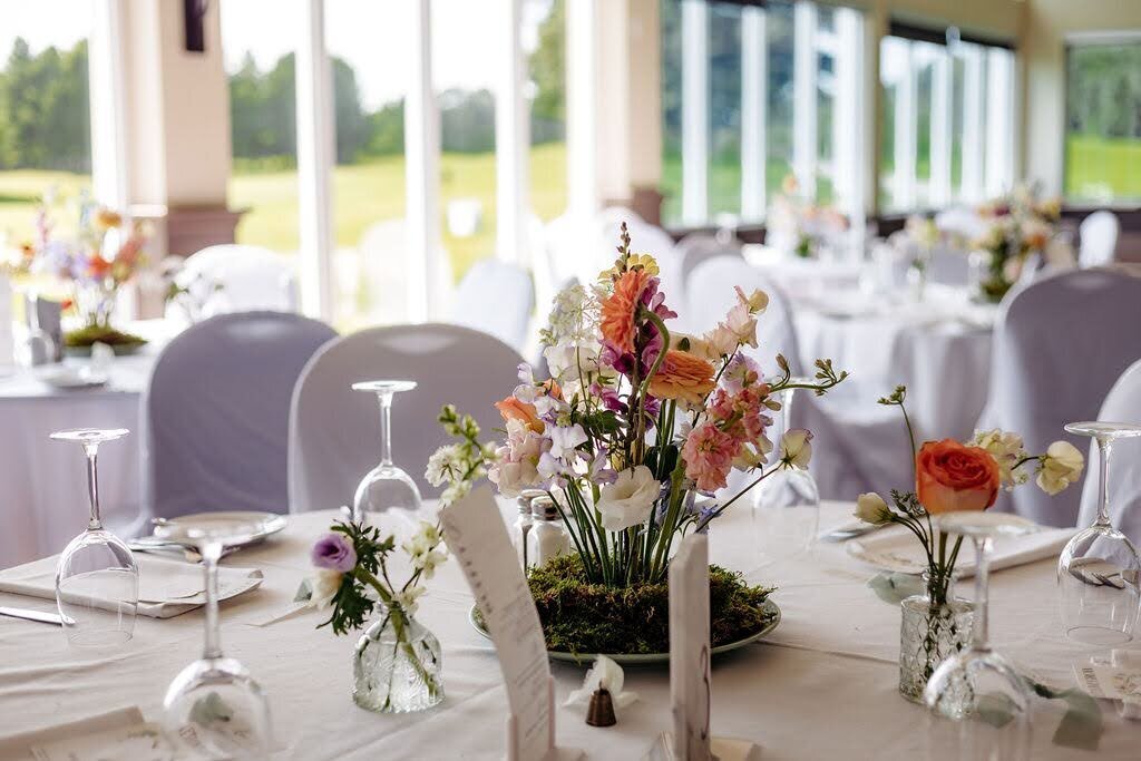 A&R Wedding Flowers by Mapleton Acres10