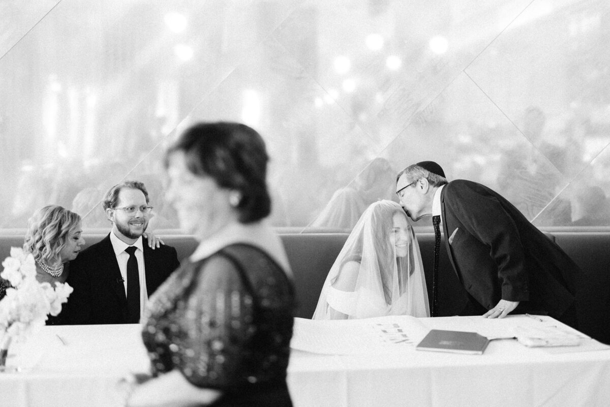 Toronto-Editorial-Wedding-Photographer_Ricardas-Restaurant-Wedding080