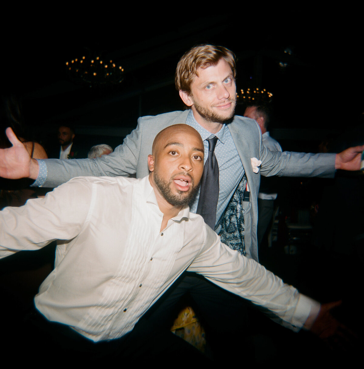 Real-Genuine-Wedding-Moments-Lance-Nicoll-20