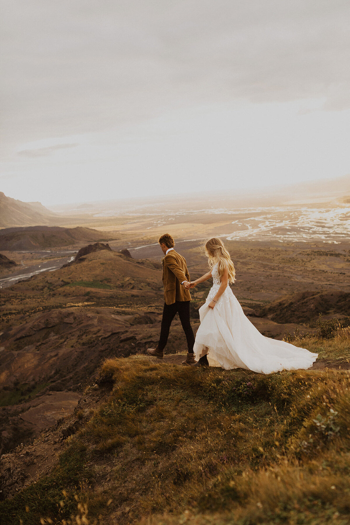 Iceland elopement photographer