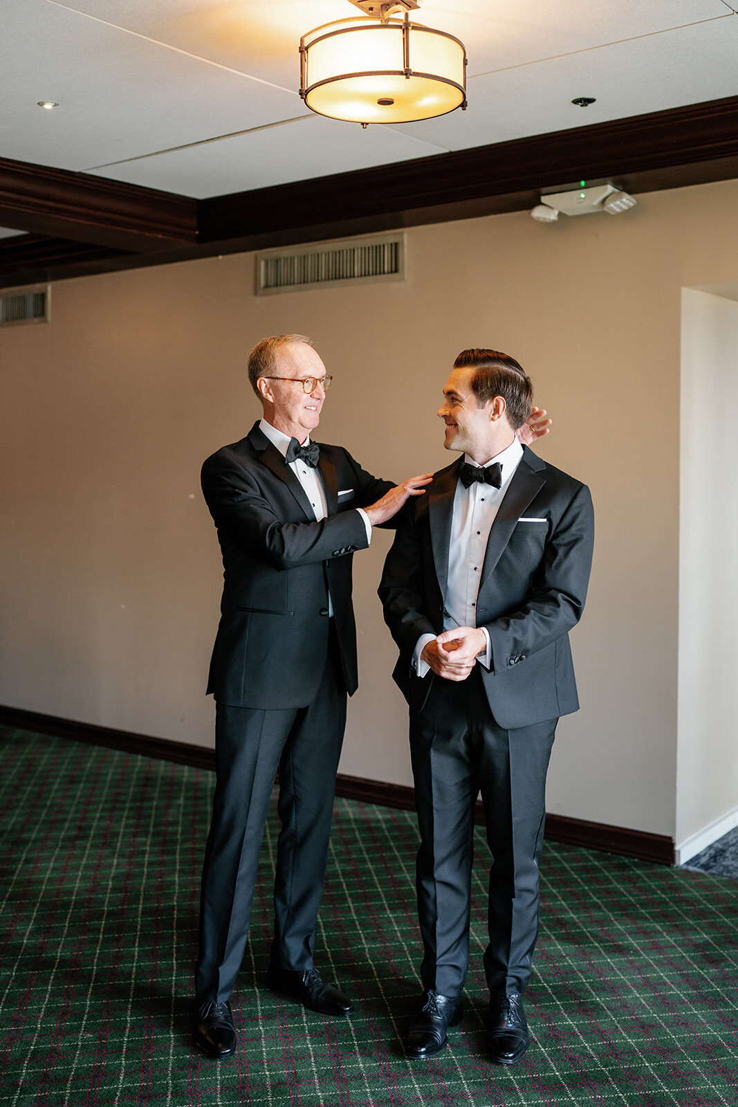 Fall-Arcola-Country-Club-Wedding-Brenna-Marie-Photo-Maryland-Wedding-Photographer (57)