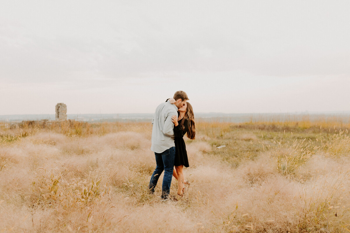 tall-grass-valley-engagement-session-8