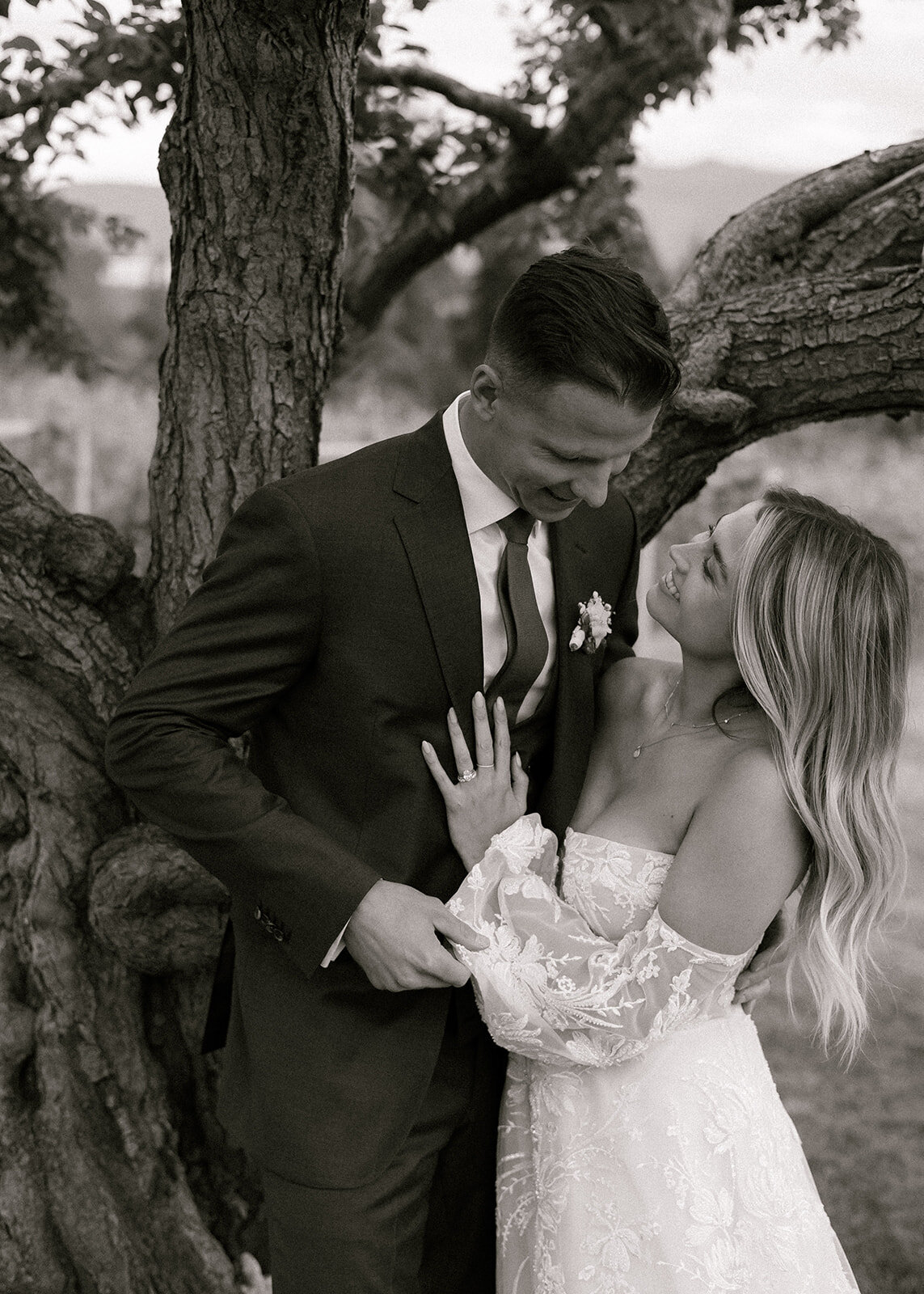alex and riley_s wedding at little engine wines_june 21 2023_danika camba photography-541
