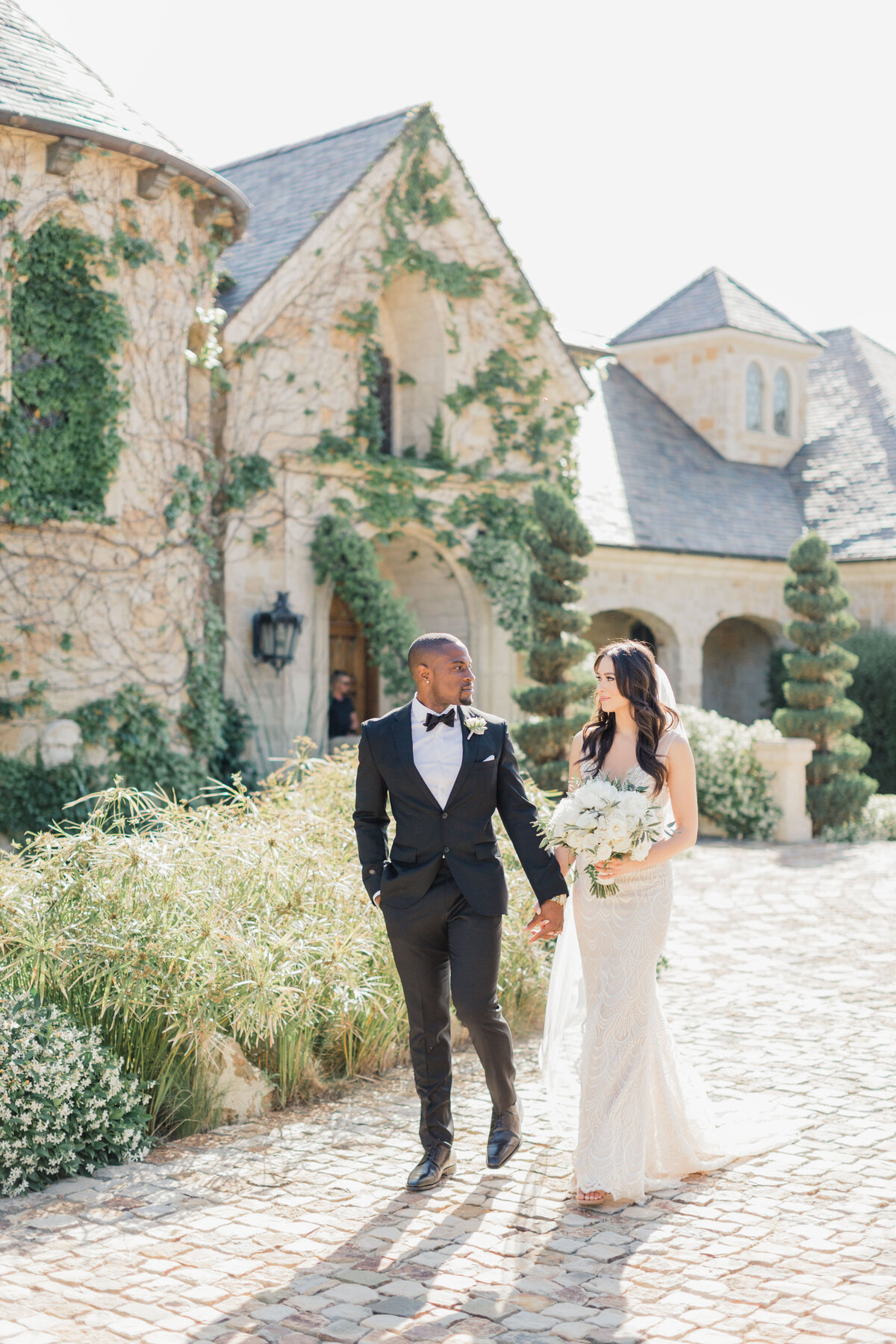 490_Ekpre_Olomu_Hidden_Castle_Estate_Wedding_Rancho_Santa_Fe_California_Devon_Donnahoo_Photography