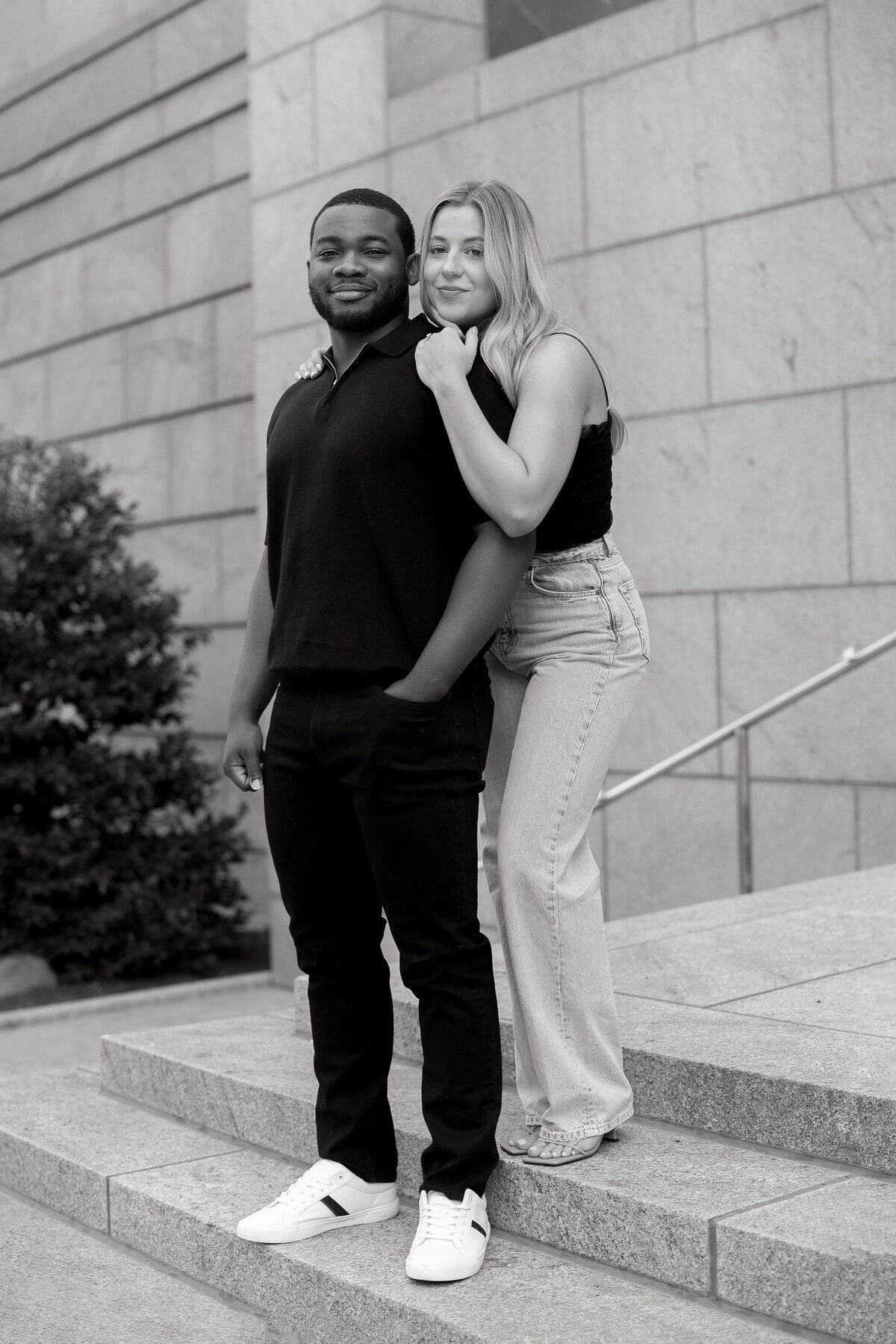 BrittanyGilbertPhotography-Dallas-Downtown-Engagement-Photographer--9