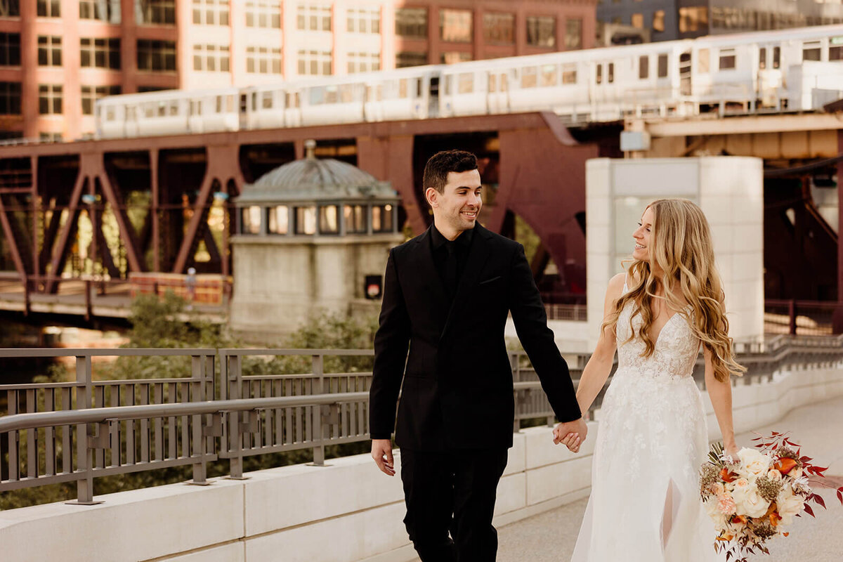 galleria-marchetti-modern-chicago-downtown-wedding-017