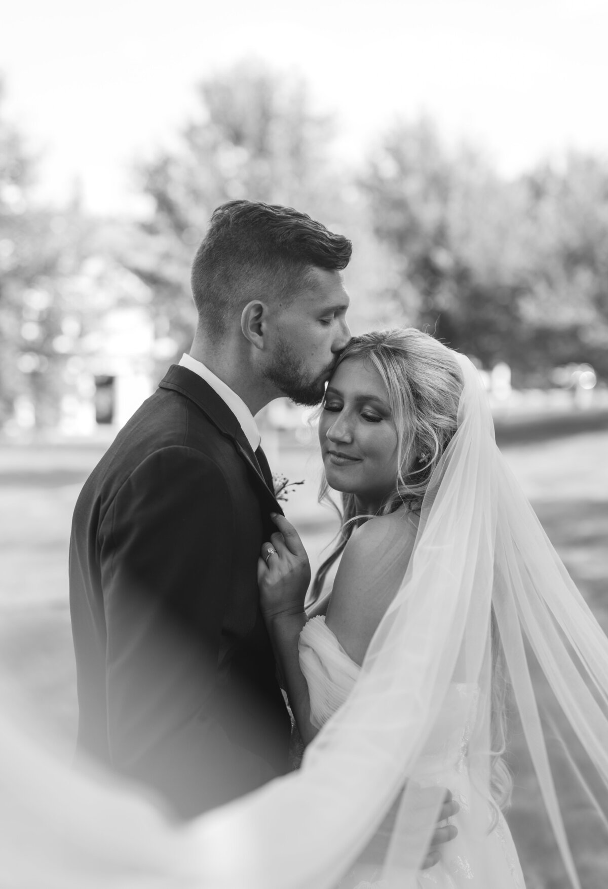 Kylie+TommyOldeMillInnWedding-262