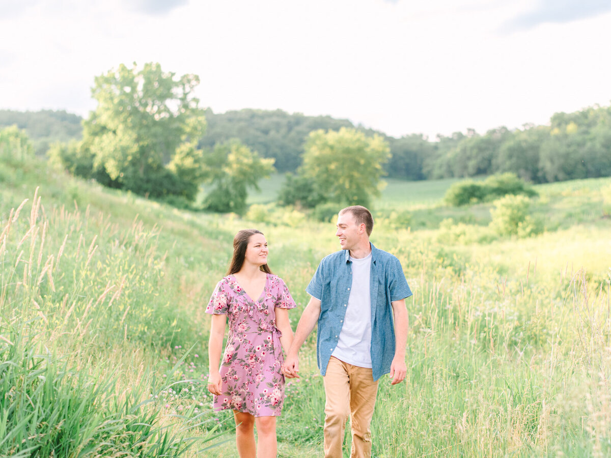 wisconsin-engagement-session-indian-lake-park-kassieanaphotography.com