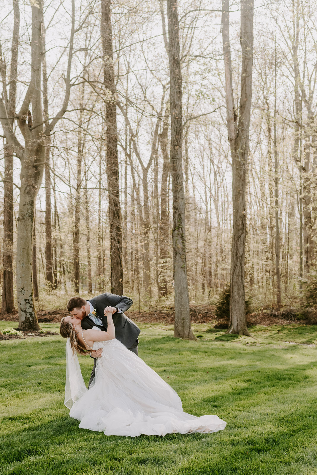 Hanny&JohnAkers_Wedding_04.30.22_secondfor@courtneykrispov_@gabbyburkephotography-48