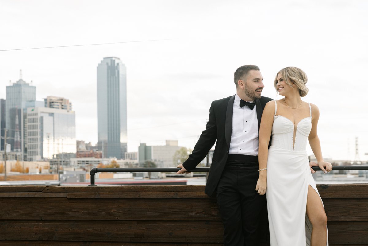 dec-on-dragon-2315_dallas-wedding-photographer-fort-worth-wedding-photographer
