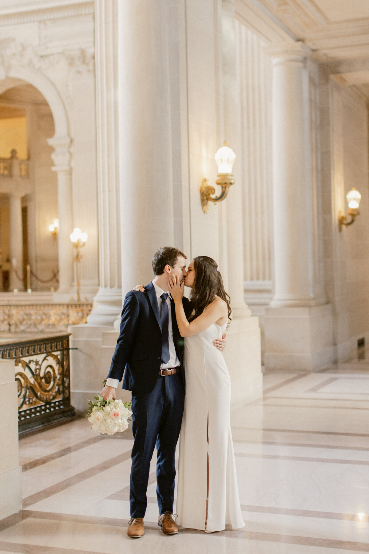 san-francisc-city-hall-wedding-12
