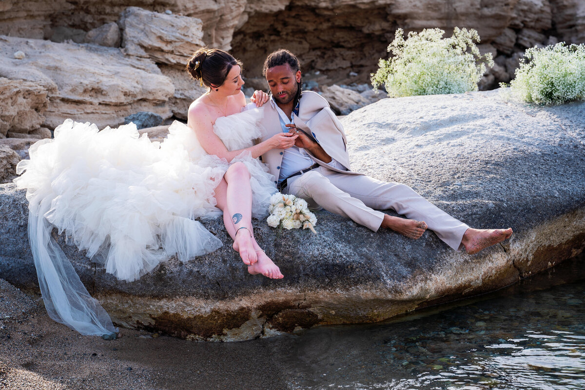 GREECE-ELEOPEMENT-MANDRAKIA-BRIDE-GROOM-photography-16