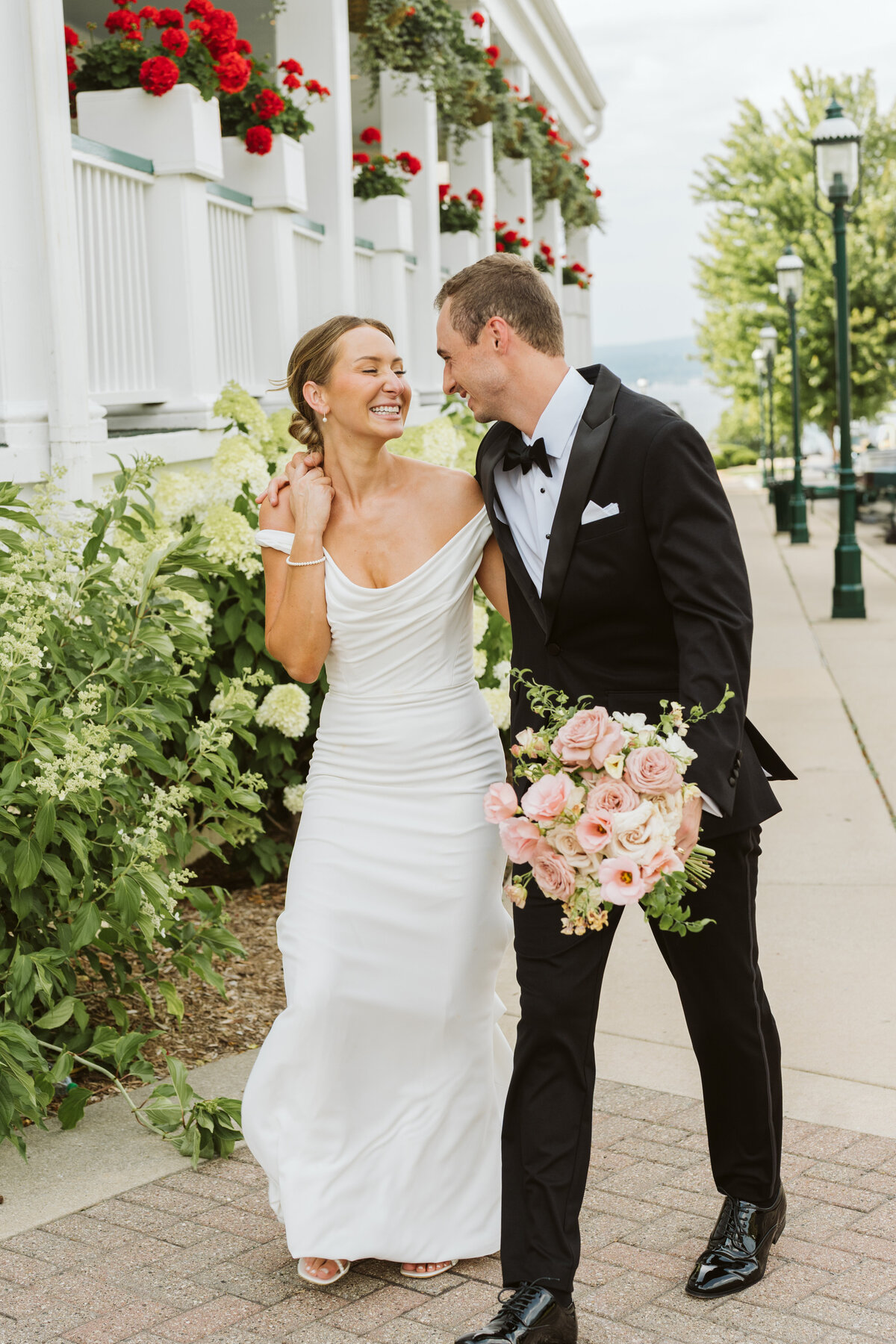 Hannah&Chris-SneakPeek-03097