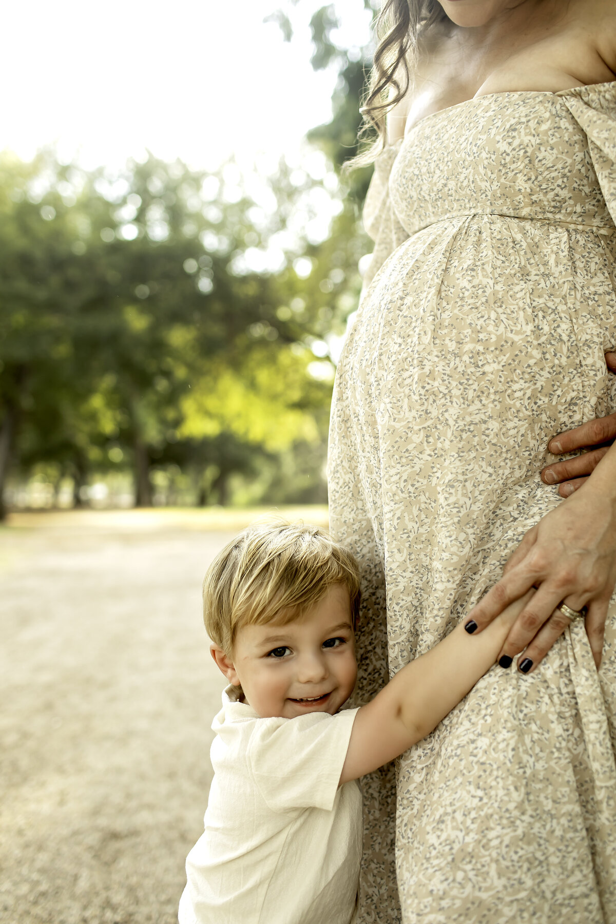 Fort-Worth-Maternity=photograper-chunky-monkey-photography