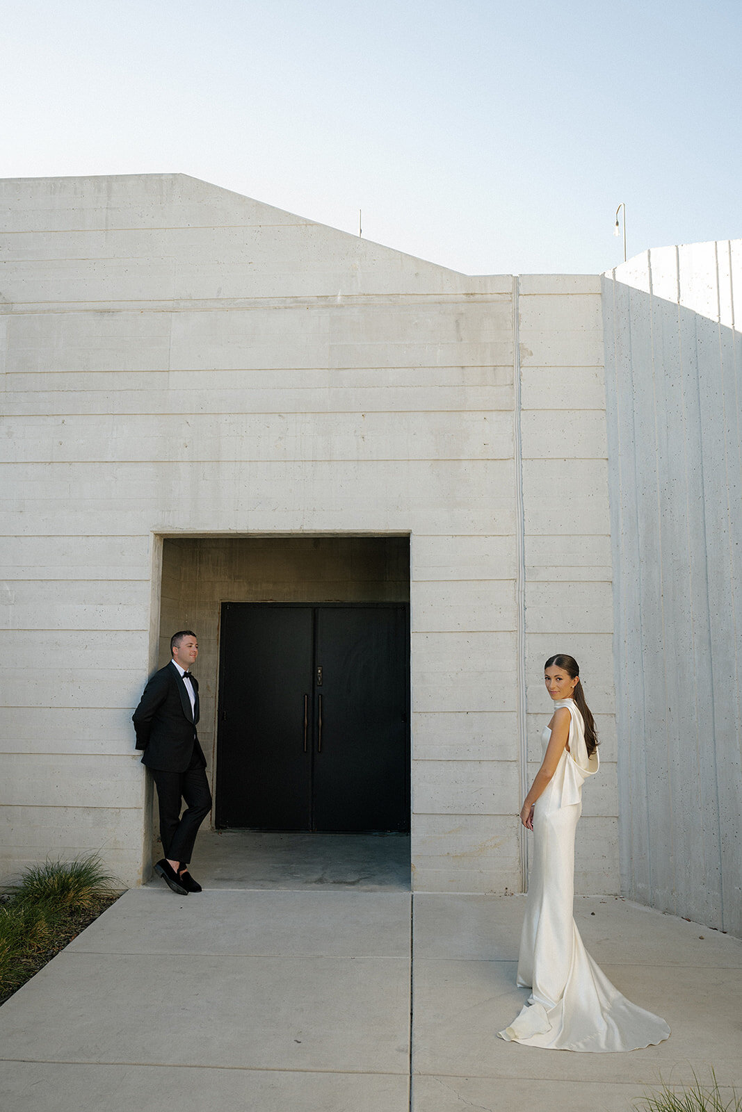 JESSICA RIEKE PHOTOGRAPHY - SAM AND MAX WEDDING - BRIDE AND GROOM PORTRAITS-343-2