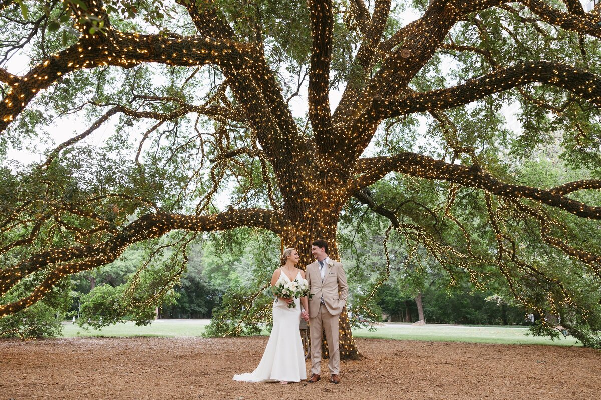 houston wedding planner - Lillie Jane Designs - Houstonian Hotel indoor garden wedding15