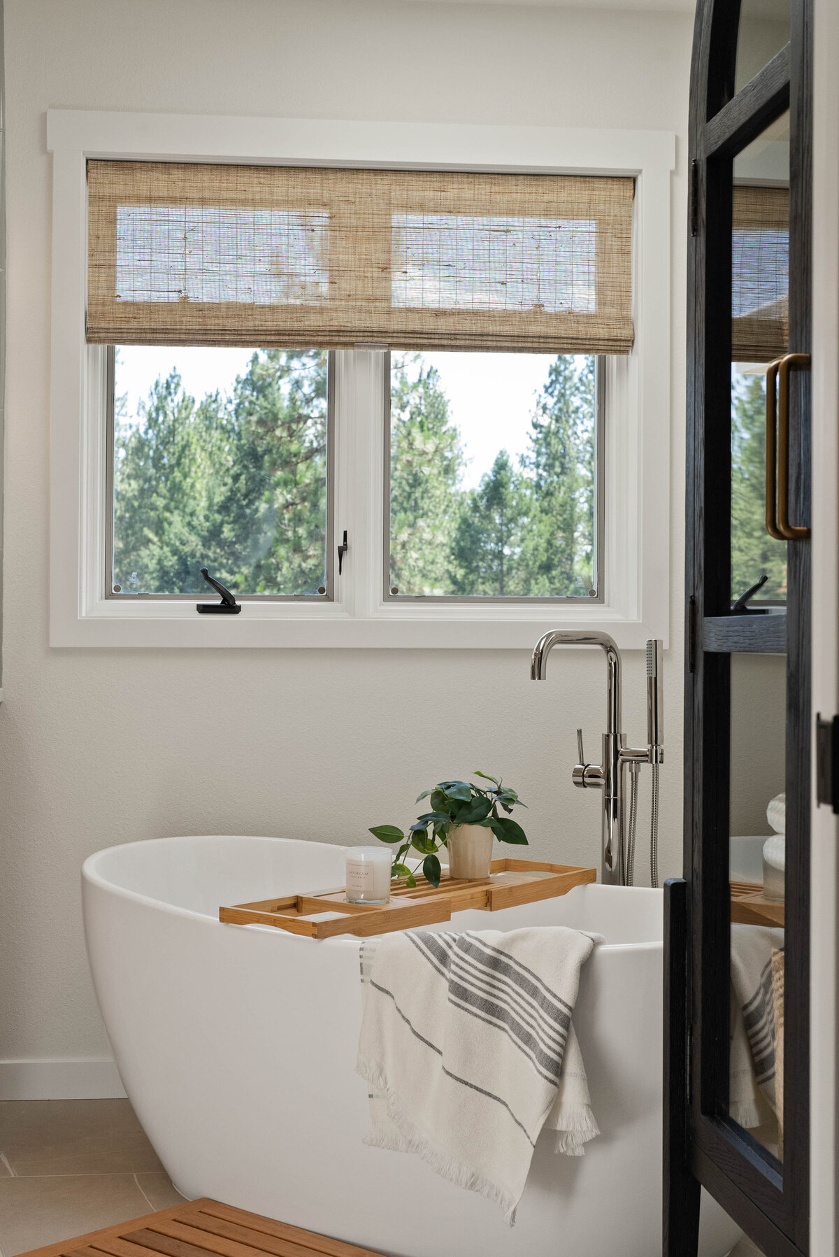 Inside Spokane-Saddle-Hill-28