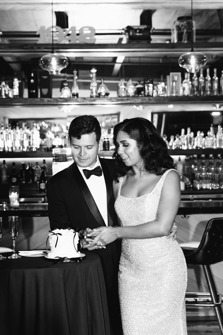 dec-on-dragon-2724-2_dallas-wedding-photographer-fort-worth-wedding-photographer