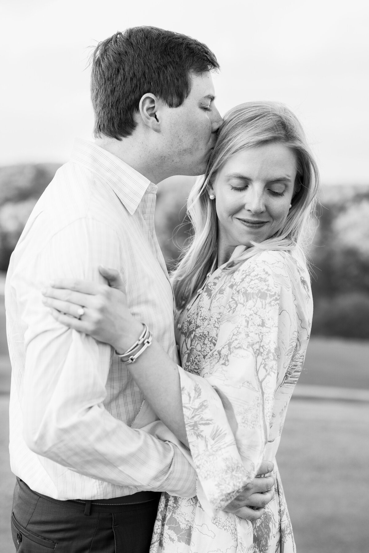 TheReserveatLakeKeoweegagementSession-KendraMartinPhotography-02