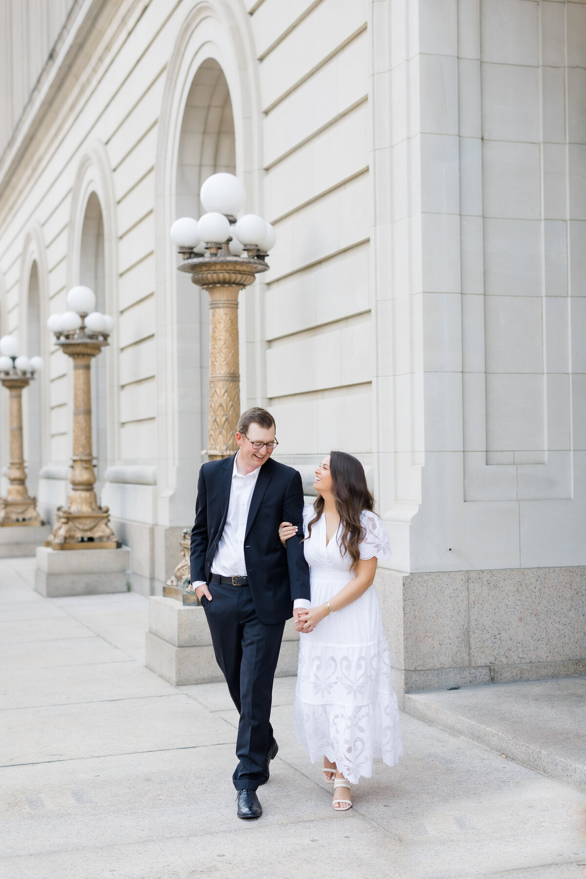 kasia-sickau-photography-cincinnati-wedding-photographer-liz-andrew-engagement-session-over-the-rhine1